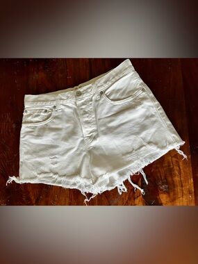WE THE FREE White Distressed Denim Shorts SZ 30 NWOT